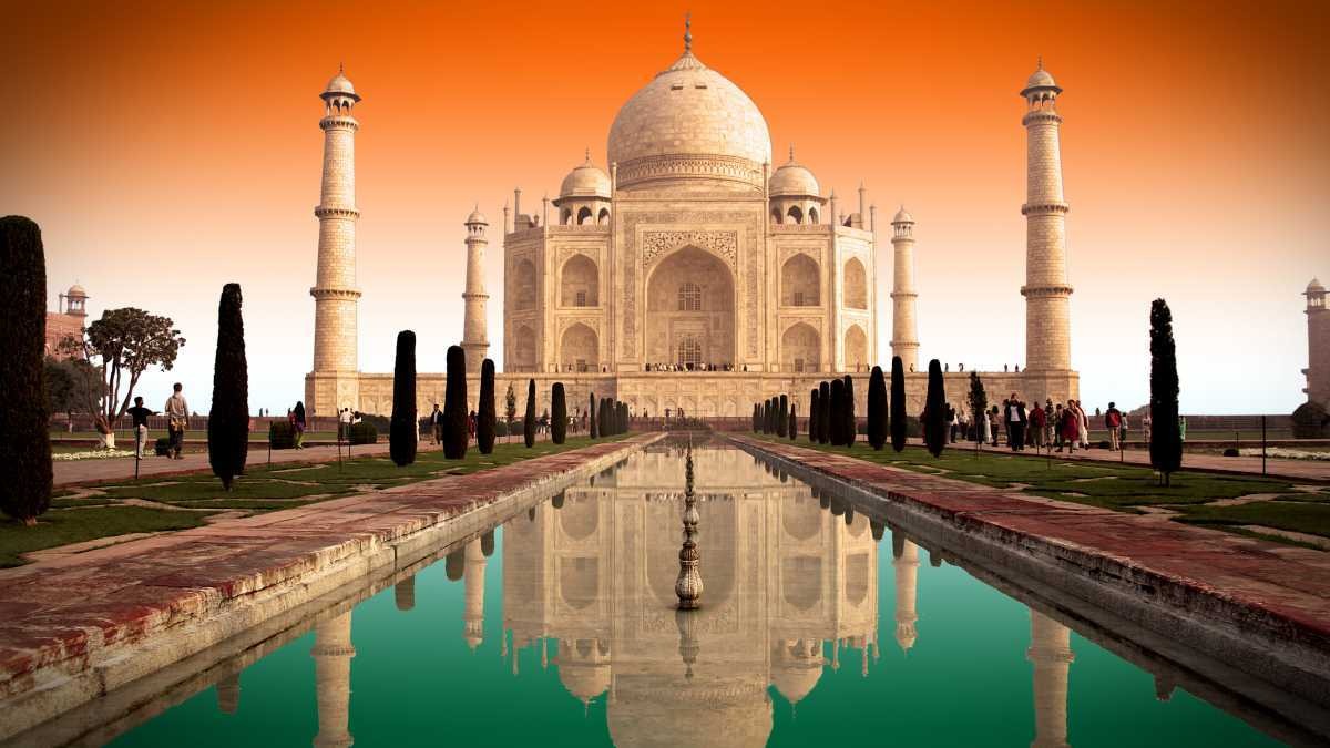 Taj_mahal_in_independence_day_20171024202456
